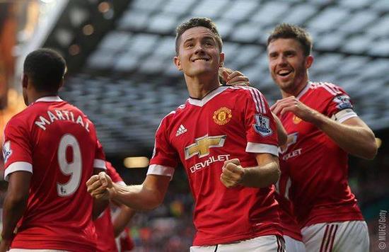 而黄老板 而黄老板